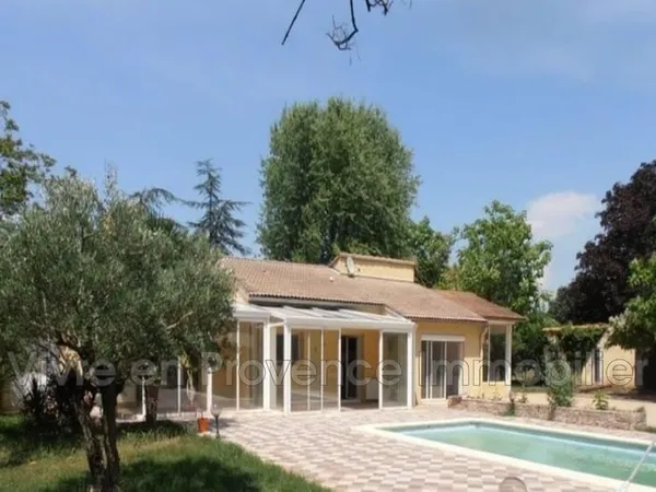 Maison 7 pièces 220 m²