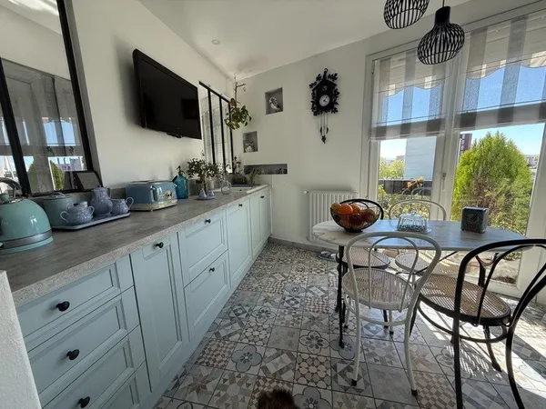 TARBES (65) - Dernier étage - Appartement d'exception de 130 m2 avec balcons