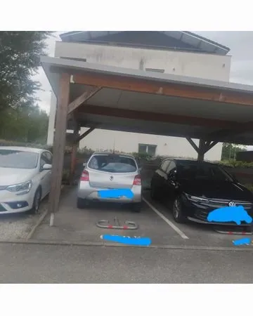 Vends place de parking privée couverte