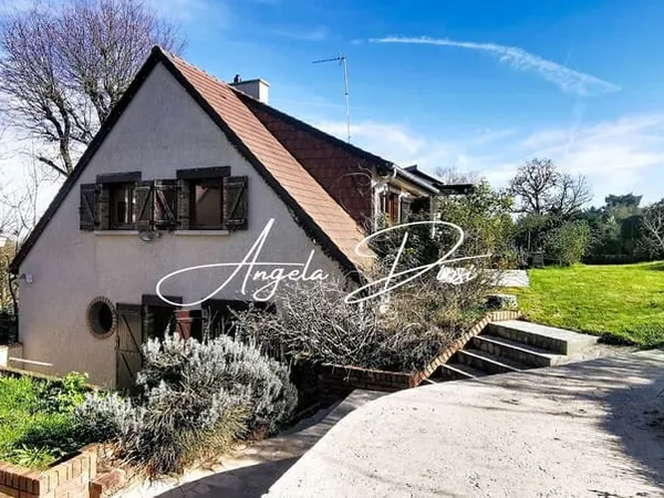 Maison familiale de 9p 177m² au coeur de la vallée au loup de Chatenay Malabry sur terrain de 580m²