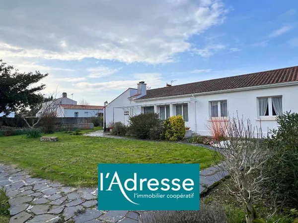 Ensemble immobilier à vendre à Beauvoir-sur-Mer - Fort potentiel