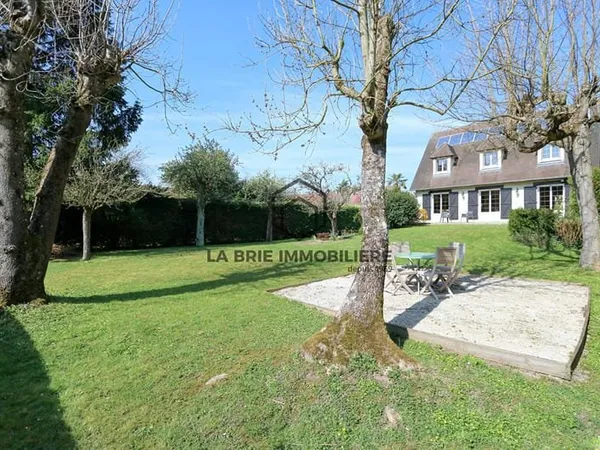 Maison Marolles En Brie 6 pièce(s) 135 m2
