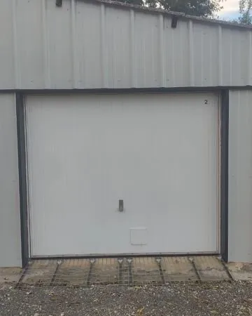Garage/box