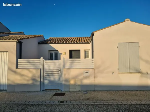 Maison lumineuse proche océan