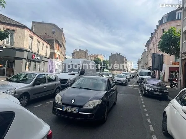 Commerce santé 60 m²