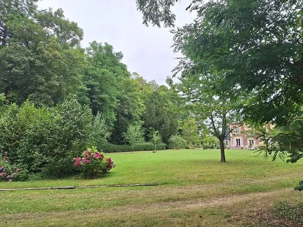 Maison 12 pièces 344 m²