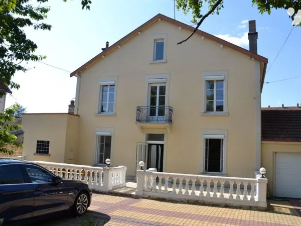 Maison 6 pièces 174 m²