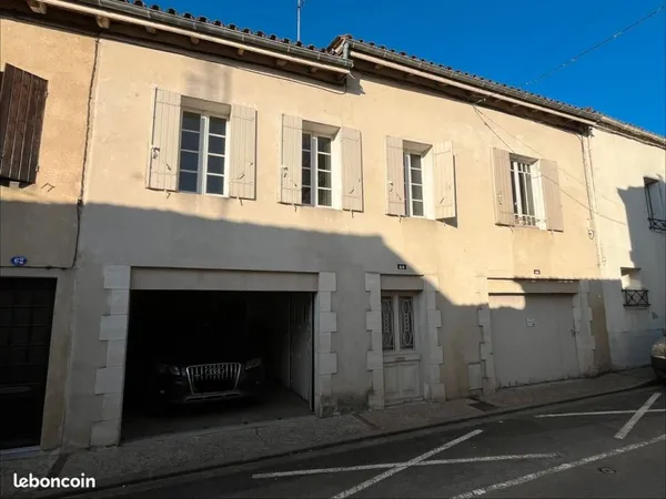 Maison de ville au coeur d'une bastide