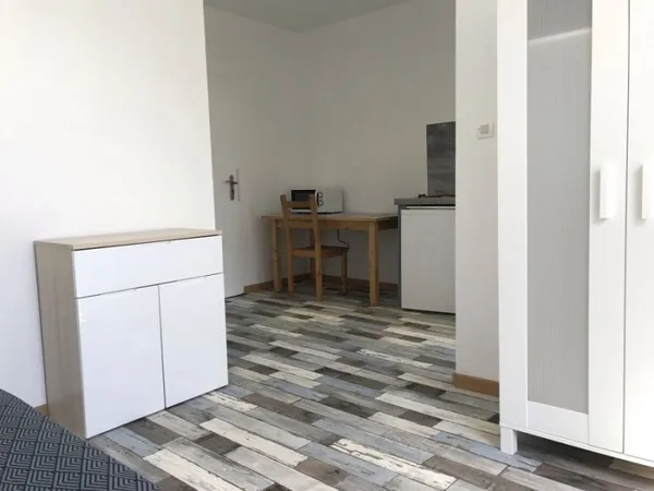 Studio 1 pièce 17 m²