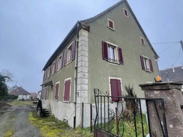 Maison classée de village à rénover