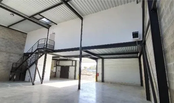 Bureaux 2 pièces 254 m²