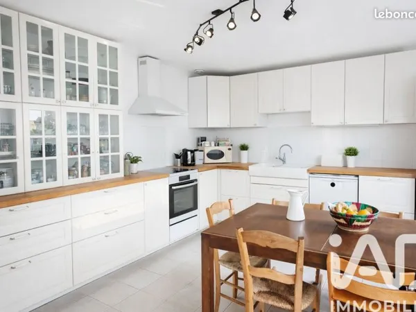 Maison 6 pièces 121 m²
