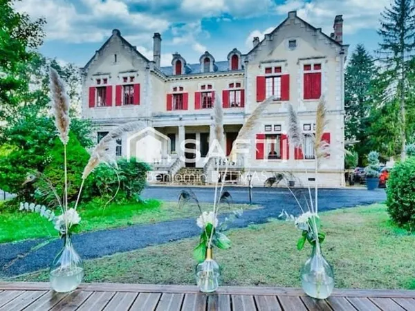 Propriété de prestige rénovée à 1h de Bordeaux