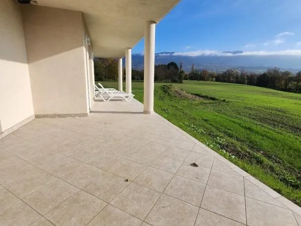 Location villa de 450m² base 8 personnes