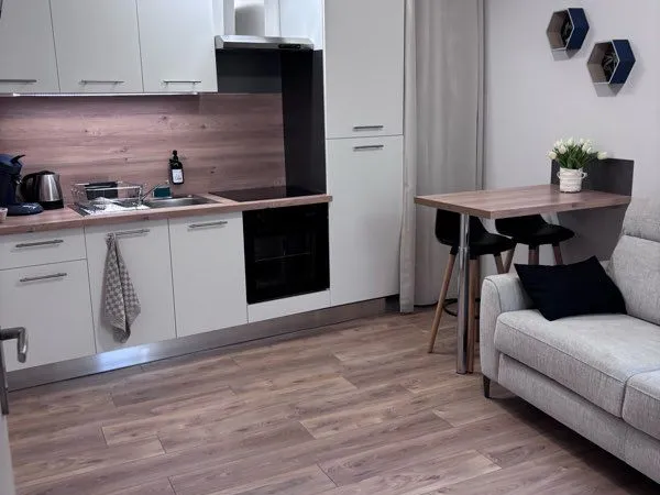 Studio meublé avec extérieur - Centre-ville de Valence