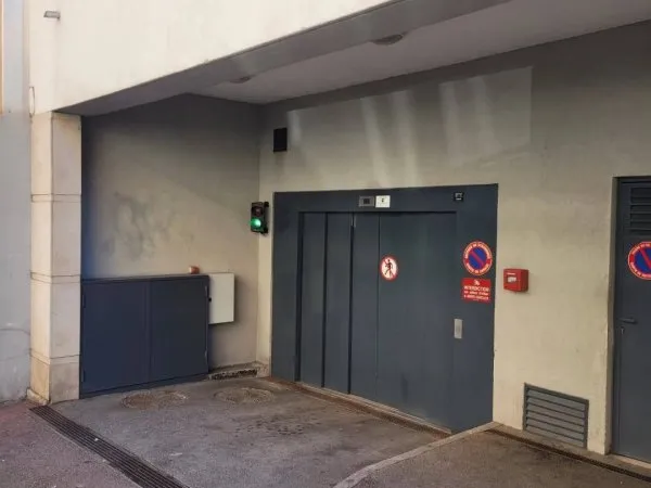 Parking 25 m²
