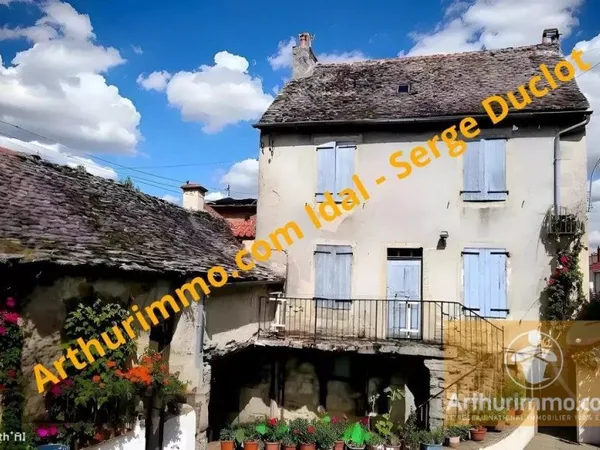 Maison de village à rénover avec jardin