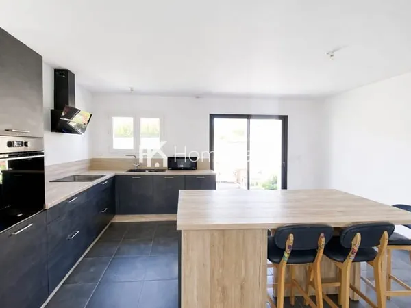 MODERNE ET LUMINEUSE !