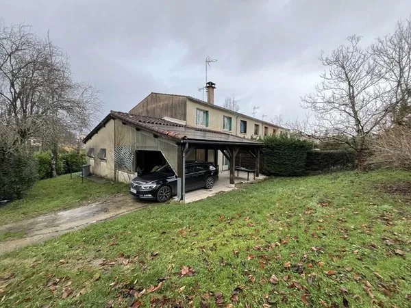 Maison de bourg de 4 pièces principales