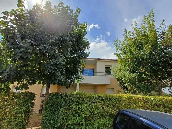 A vendre appartement F2 avec balcon