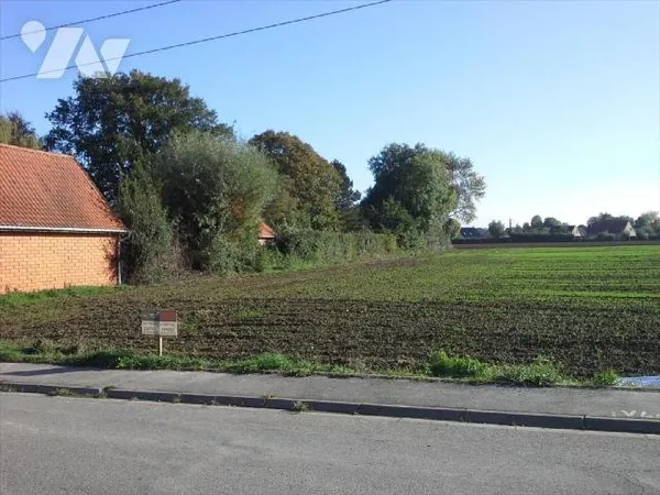 Terrain 807 m²
