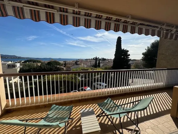 Vends T4 - 94.26m² - Bandol 83150