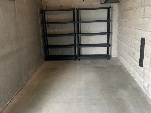 Vannes centre ville garage fermé