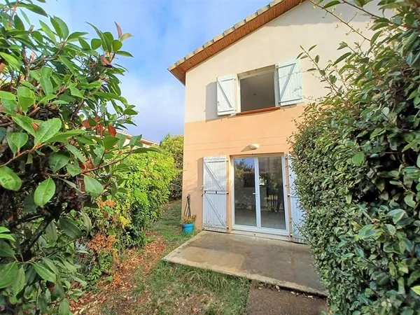 Villa Castelnau D Estretefonds 3 pièces 67 m2 jarin - 2 places de parking
