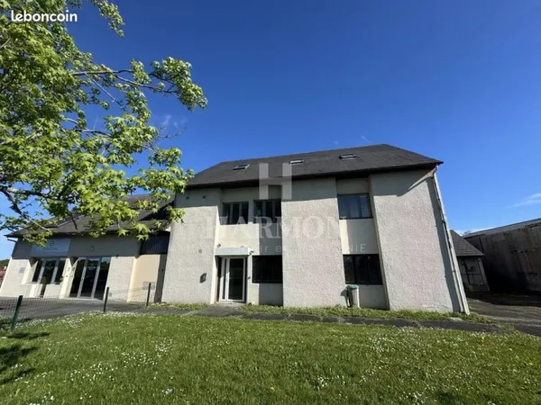 Bureaux 250 m² Serres-Castet