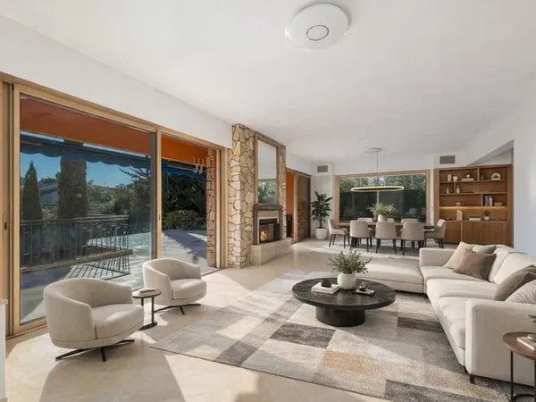 VILLA SAINT RAPHAEL VALESCURE 12 PIECES 345M² AVEC PISCINE