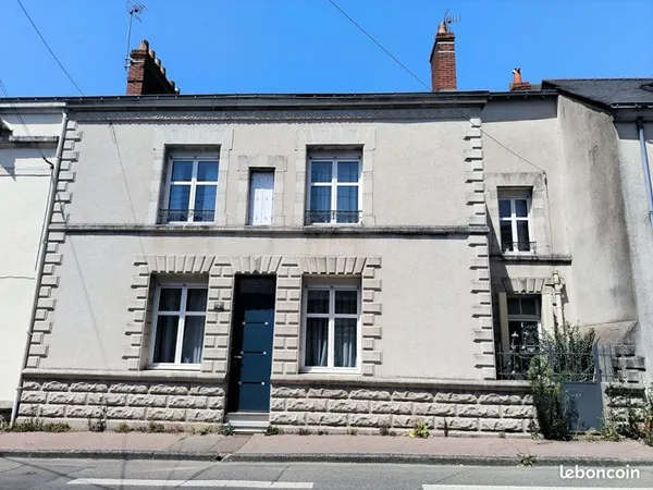 Maison 8 pièces 179 m²