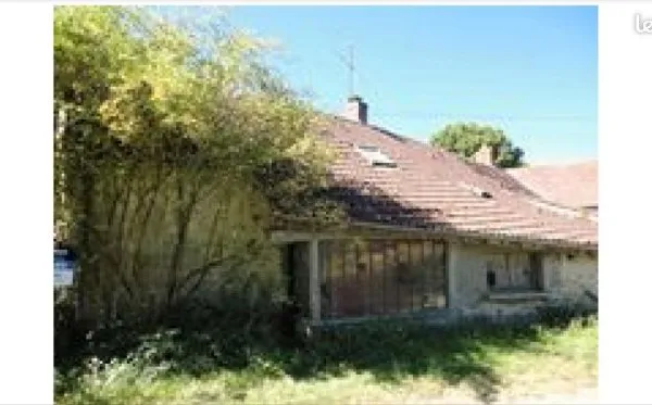 Vends maison entièrement à refaire