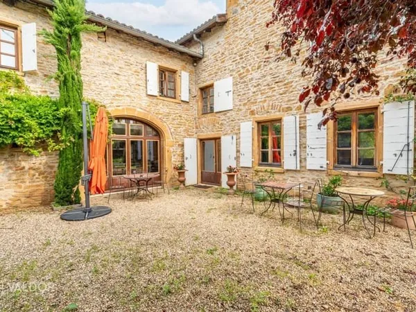 Maison 8 pièces 174 m²