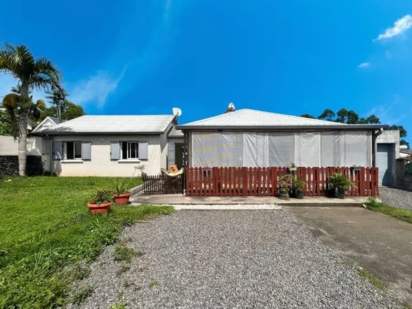 VILLA T4 A VENDRE AU TAMPON DE LA REUNION