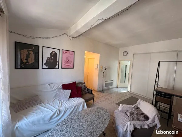 3 Pièces (Séjour + 2 Chambres) avec balcons