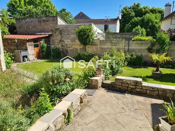 Maison T7 avec jardin et garage à Avon