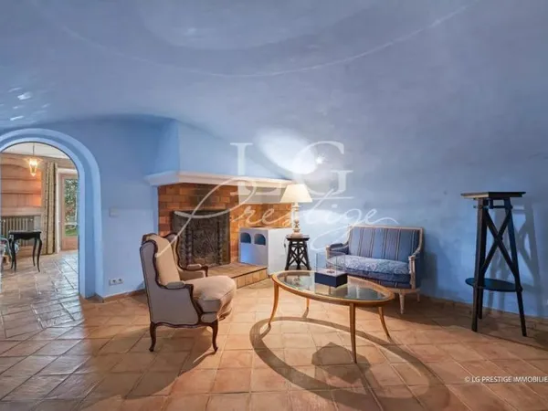 Villa 640 m²