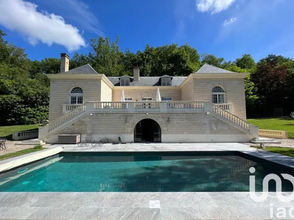 Maison 8 pièces 400 m²