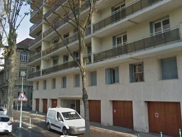 Parking 40 m²