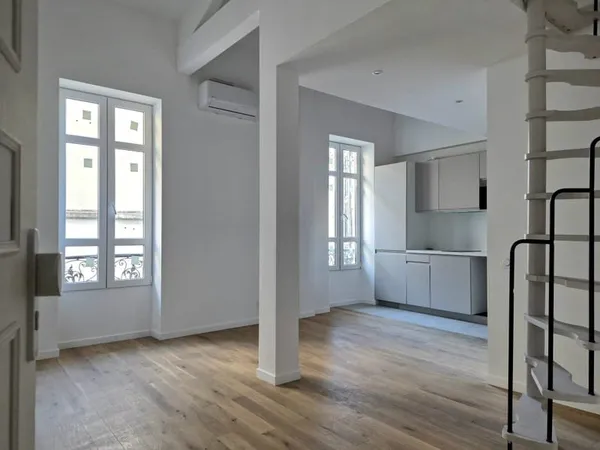 Appartement rénové - Libération