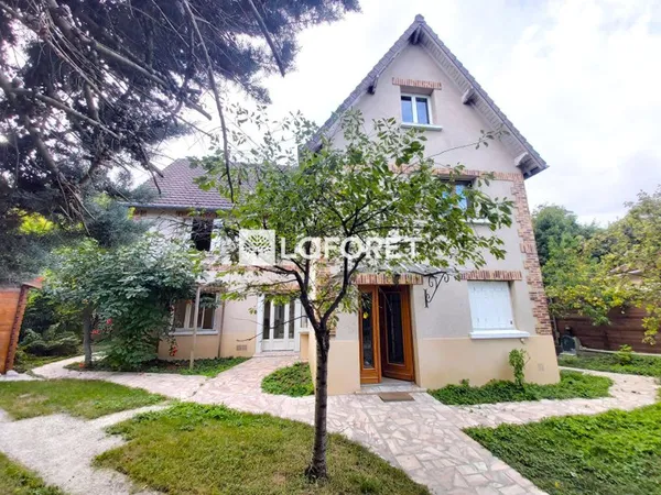 Maison 10 pièces 222 m²