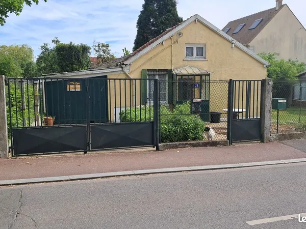 MAISON 63 m² ENVIRON SUR 400 m² de terrain
