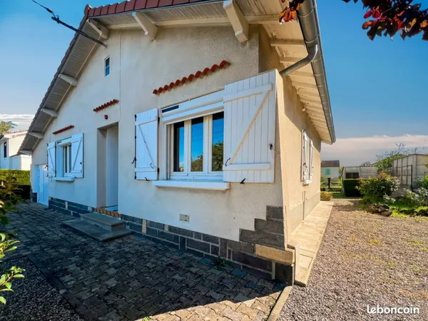 Maison de plain-pied sur grand terrain - Pont-du-Château (63430)