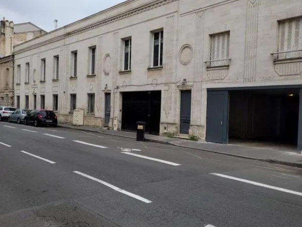 Stationnement Vente Bordeaux   33000€