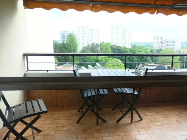Appartement 4 pièces 11 m²