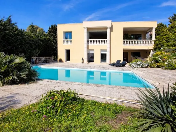 Maison de luxe 7 pièces 195 m²