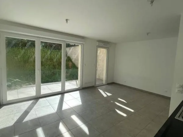 Studio 1 pièce 35 m²
