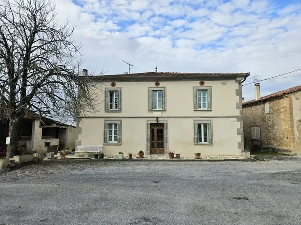 MAGRIN MAISON DE VILLAGE 125 M2