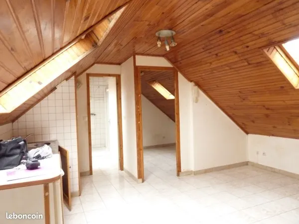 BRUAY sur Escaut appart F1bis 19m² 2ème étage