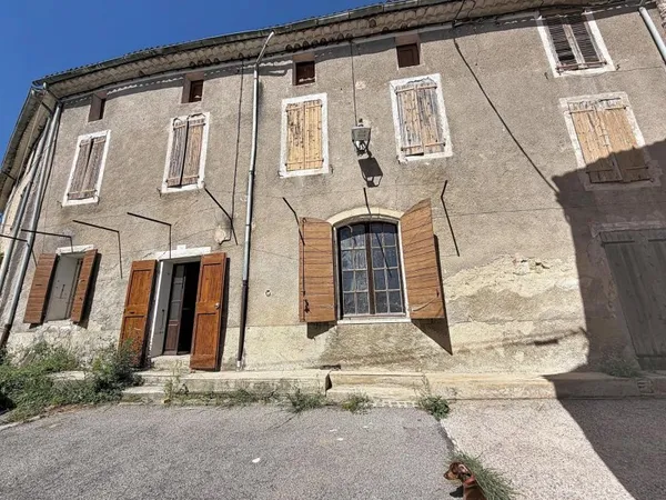 Maison de village à rénovée